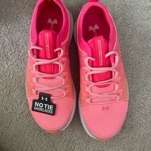 Girls lace less under armour sneakers